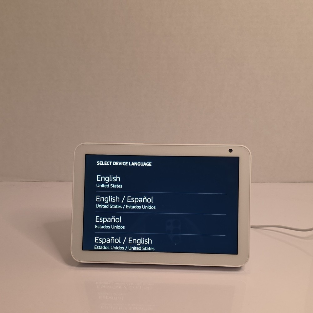 Amazon Echo Show 8 Smart Display Alexa Bluetooth 3.5mm Line Out