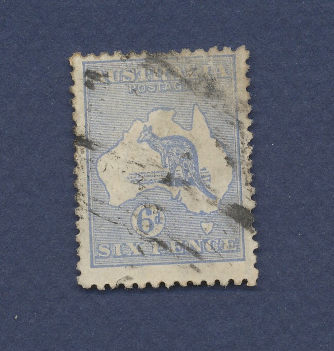 AUSTRALIA - Scott 8 - used - 6 d Kangaroo and Map --b
