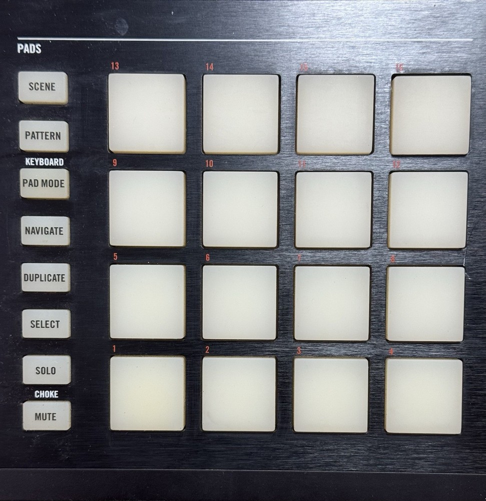 Native Instruments Maschine Studio Black MIDI Controller w Dual Screens USB DJ