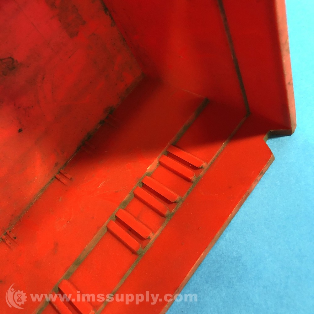 Akro Mils 30-130 Red Plastic Stackable Storage Bin USIP