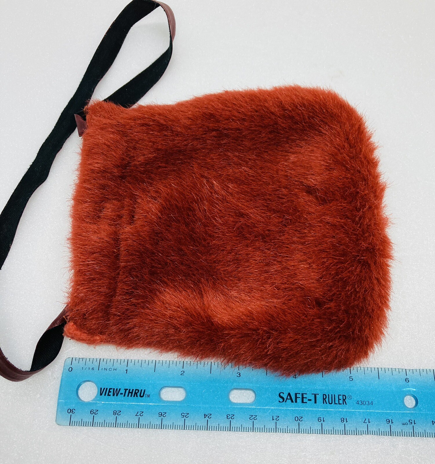 Vintage 1980s Retro Fluffy Furry Handheld Pouch Makeup Mirror Phone Keys Bag 22