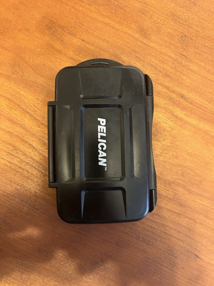 Pelican Compact Flash Card Storage Case Waterproof, 4-Card Capacity