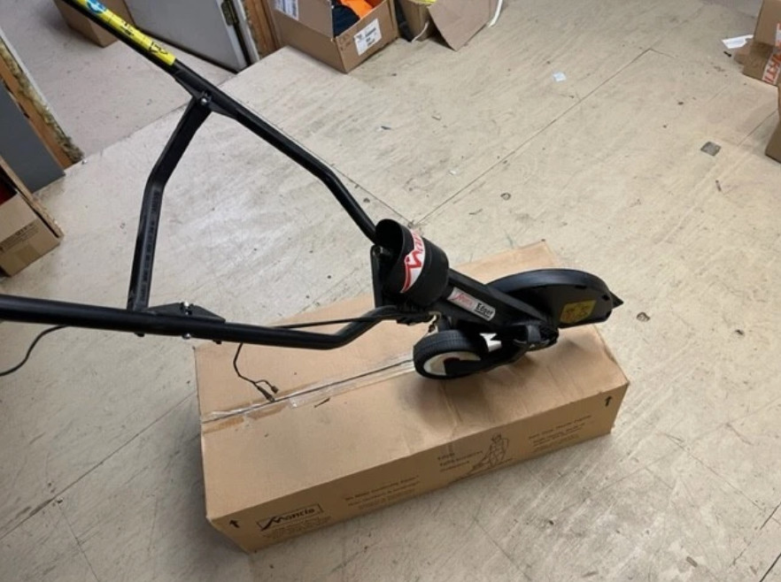 Mantis 100608 / 6045 00 Edger Attachment OEM NOS without engine
