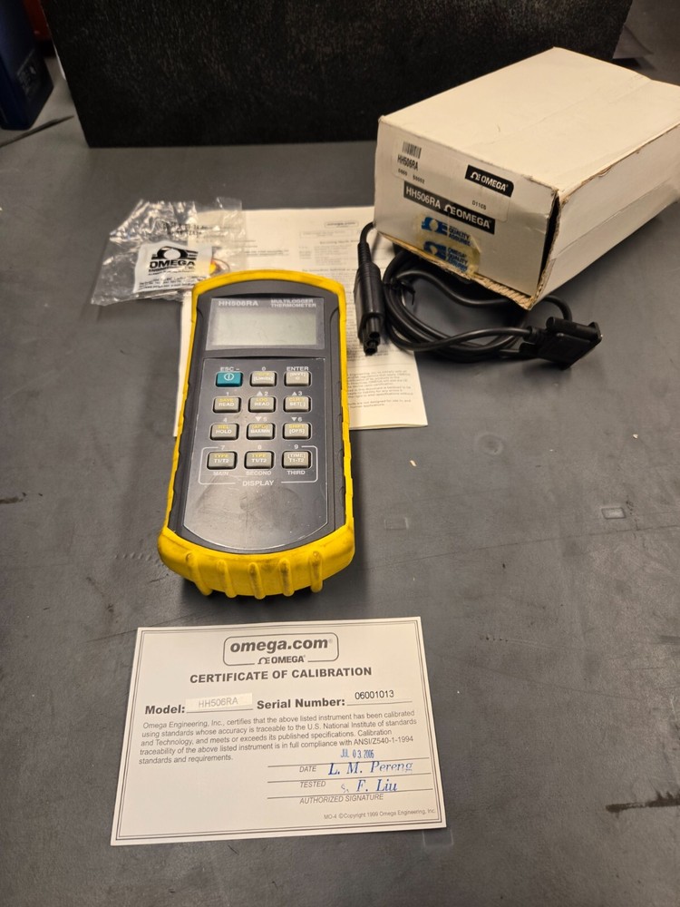 Omega HH506RA Multilogger Thermometer