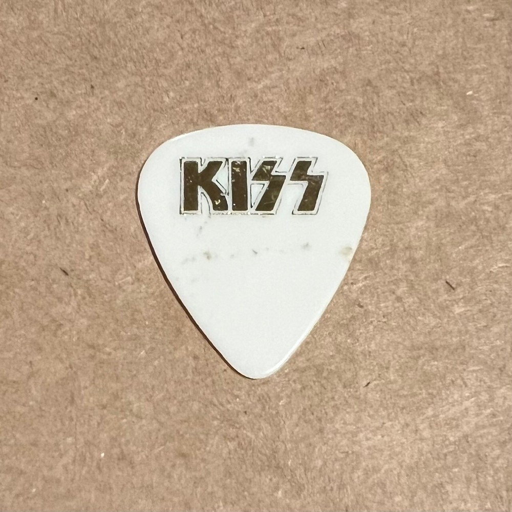 Kiss [Paul Stanley] - RARE tour issued signature guitar pick