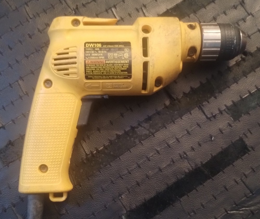 DeWalt Drill Corded 3/8" Keyless Chuck DW106 VSR Variable Speed-Works Great!