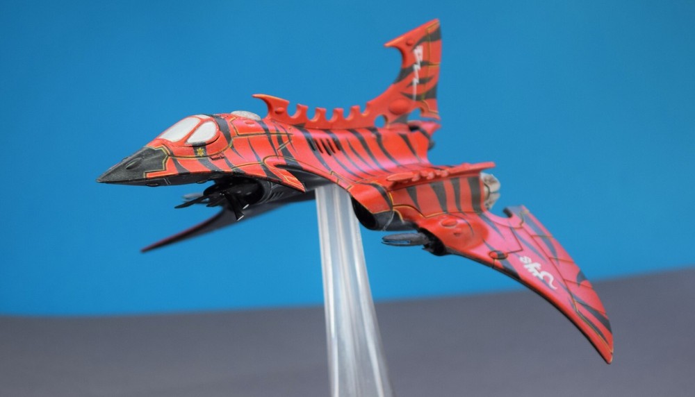 Warhammer 40k Eldar Hemlock Wraithfighter painted.