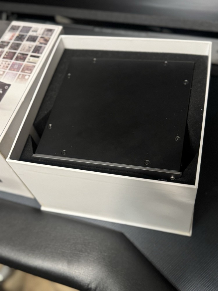 Universal Audio UAD-2 Satellite Thunderbolt Audio Interface w/ Adapter & Cable