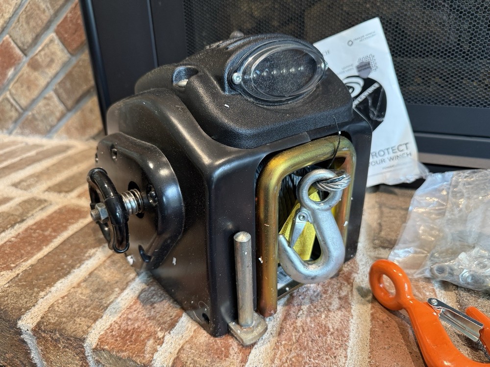 Powerwinch RC30 (P55950) Trailer Winch with 40ft Cable - READ!