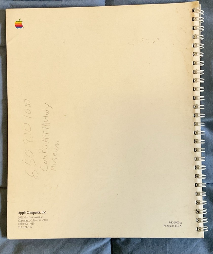 Apple Getting Started With Your Macintosh Manual (1990) 030-4014-A
