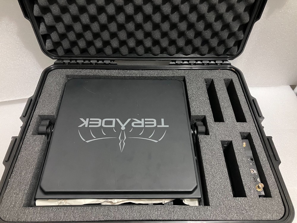 Teradek Bolt 3000 receiver with antenna array in OEM hard case