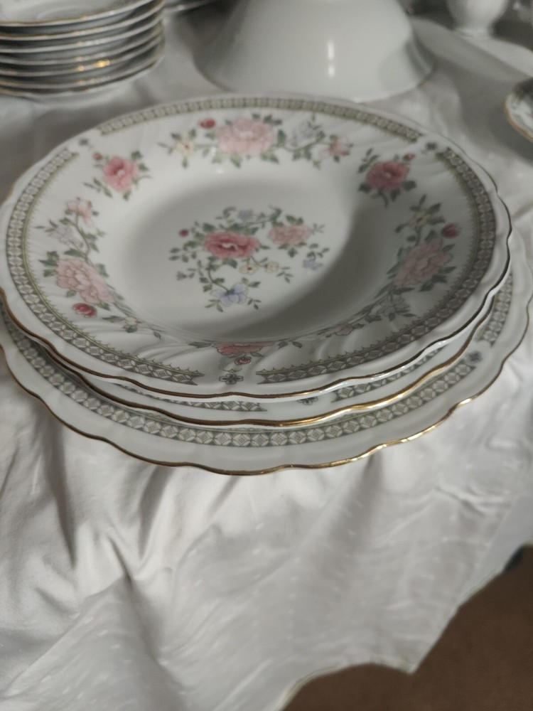 fine china sets for 8