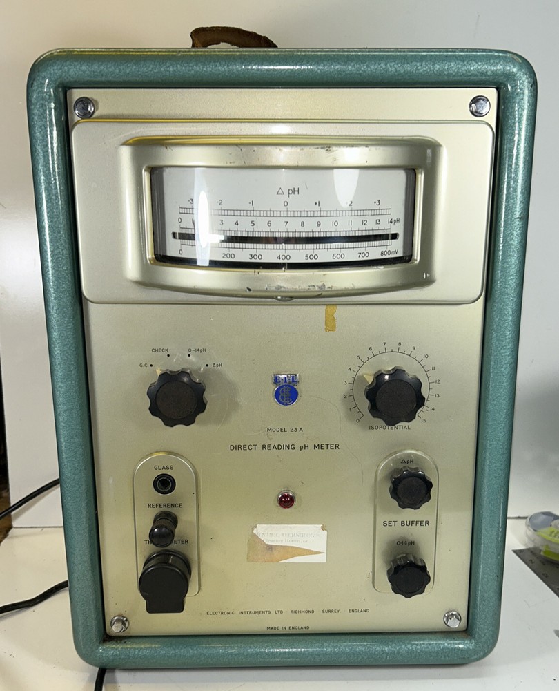 EIL Electronic Instruments Direct Reading pH Meter Model 23A  X