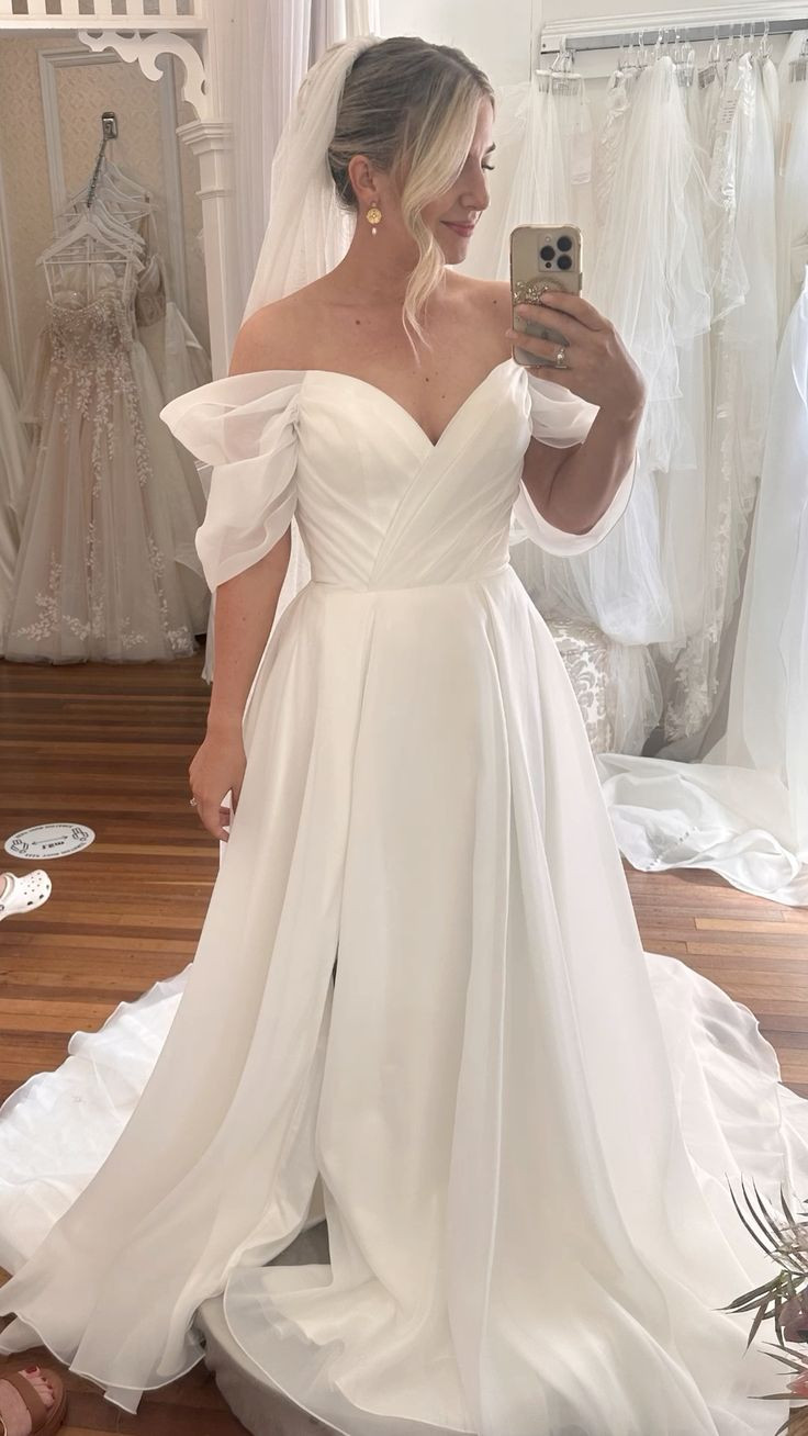 Simple Wedding Dresses Off The Shoulder Ruched White/Ivory Bridal Gowns