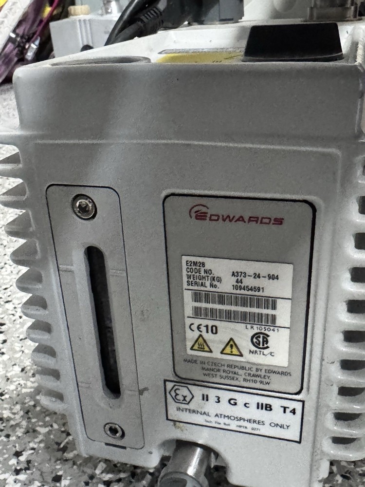 Edwards 28 E2M28 Rotary Vane Vacuum Pump, Read Description