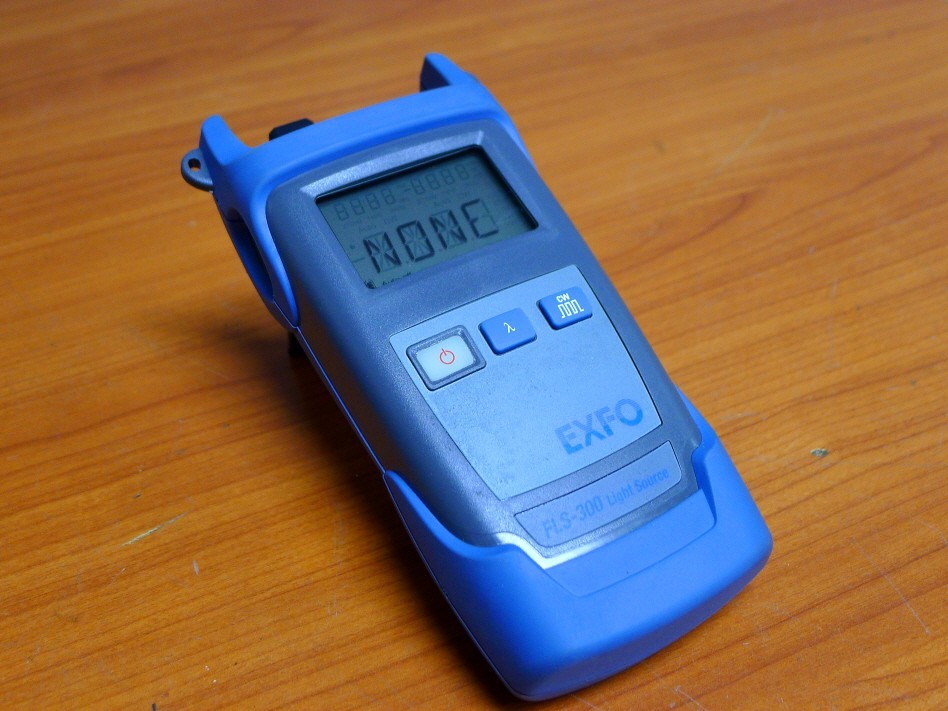 EXPO FLS-300 Light Source NETWORK TESTING OPTICAL