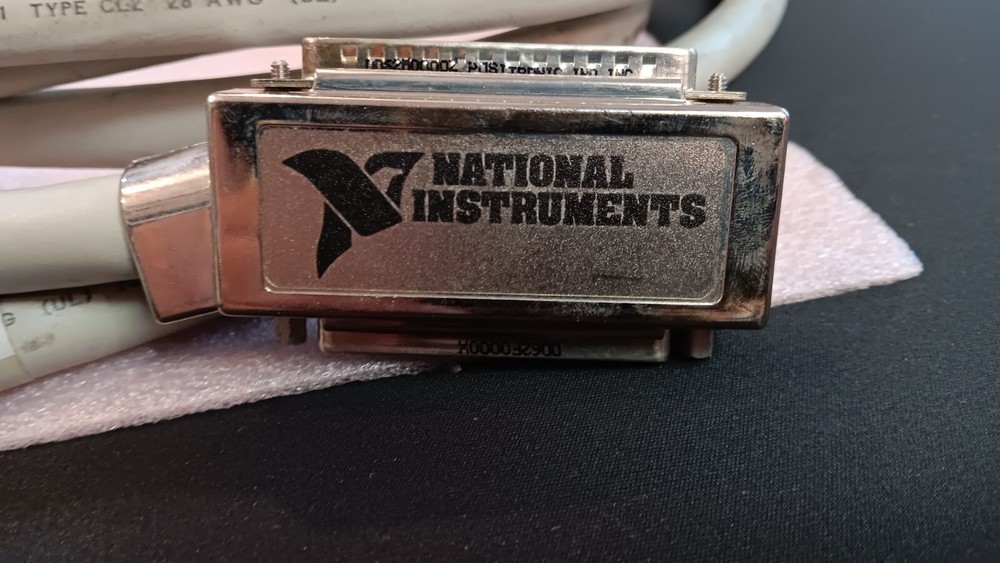 NATIONAL INSTRUMENTS MXI TYPE M4 181641-04 BUS CABLE 4 METER