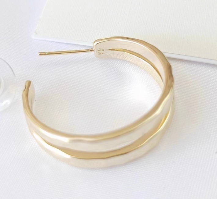 💗💛NEW Kendra Scott 💗💛Gold Zorte Double Hoop Earrings