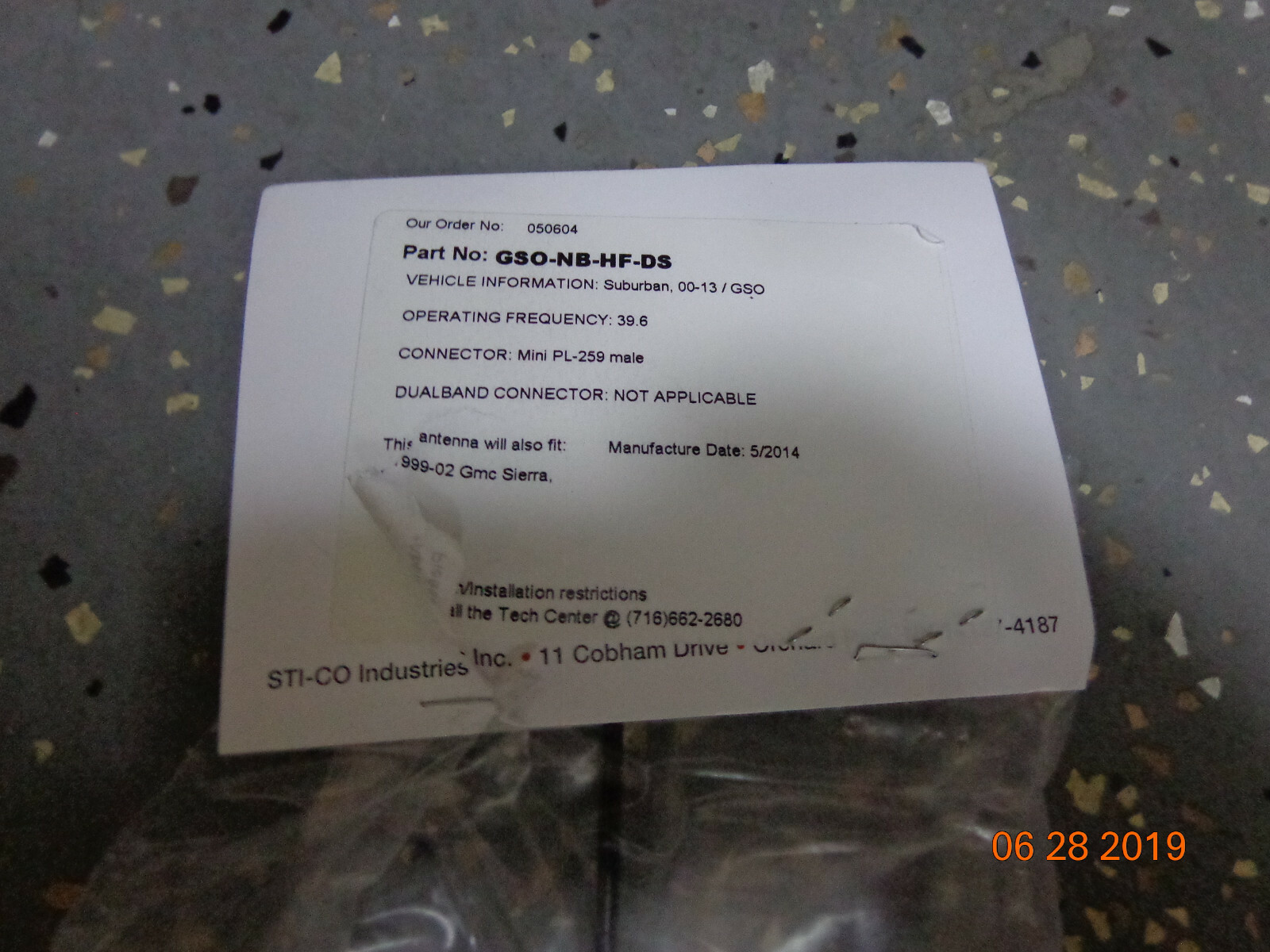 STI-CO Industries GSO-NB-HF-DS Low Band radio Antenna CHEVY Sierra Suburban 2013