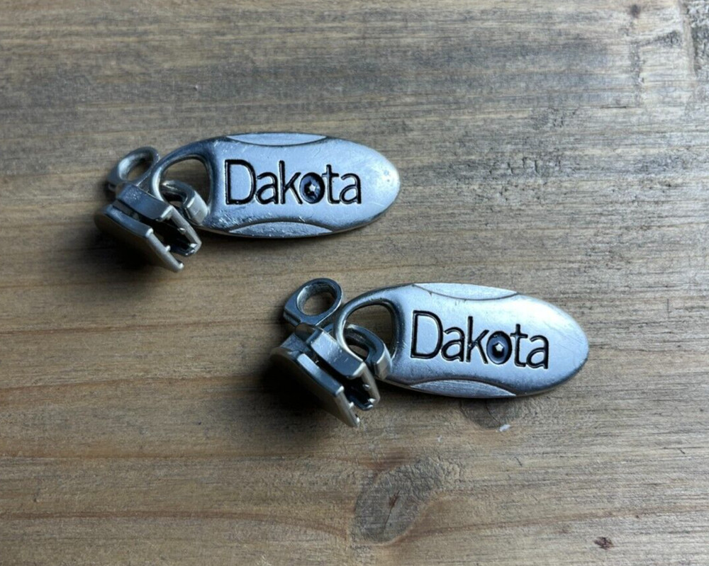 2x Dakota by Tumi Replacement Sliders - Nickel, Large (Zipper Pulls / Pull Tabs)