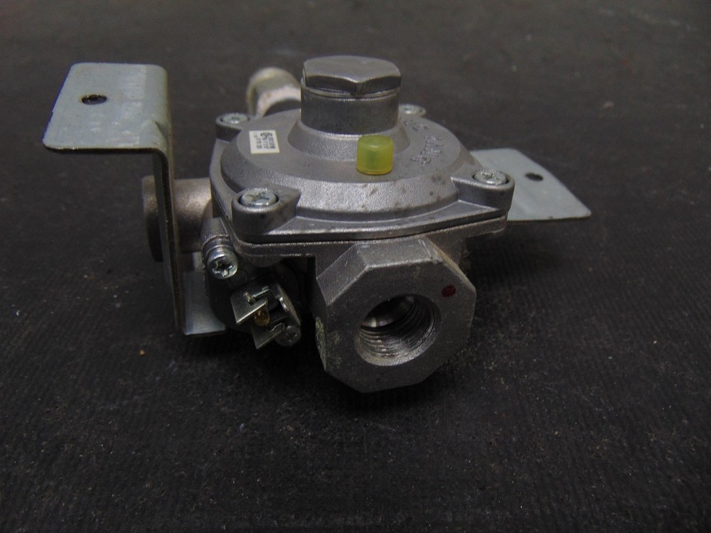 Frigidaire Range FGF348KSK Regulator 316416705