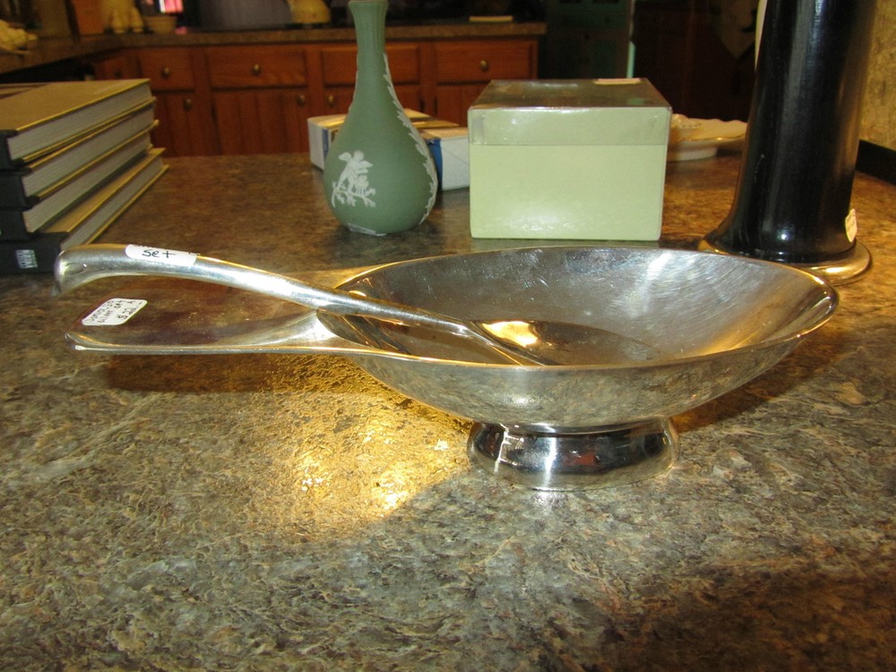 Silverplate Bowl or Server with Spoon - no maker's mark