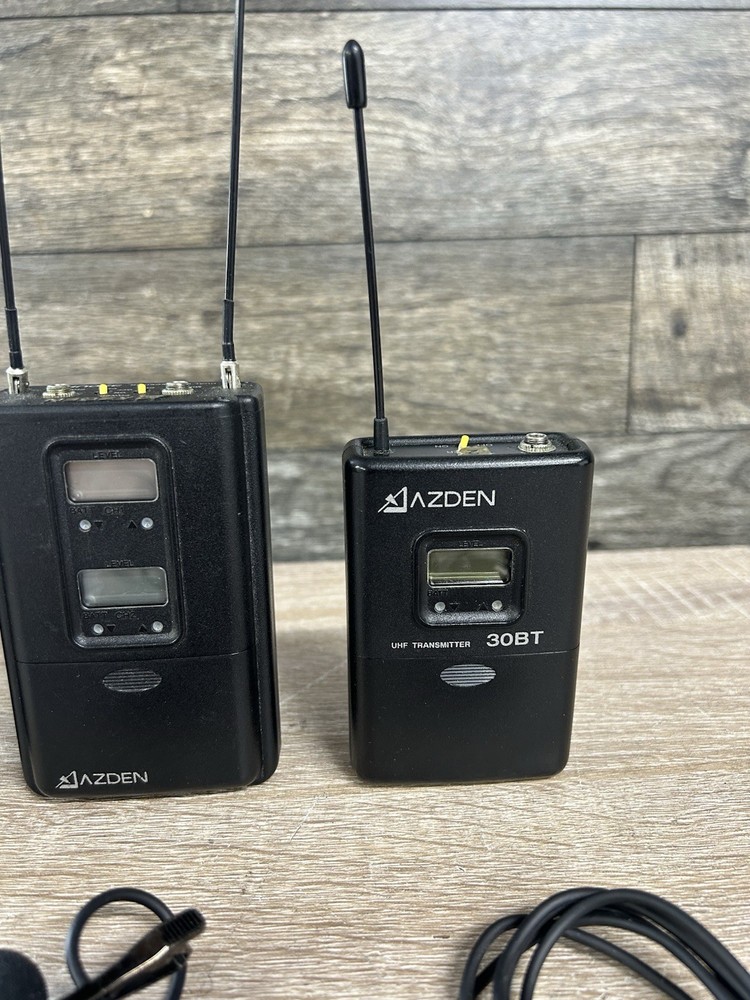 Azden 320 Series Wireless Microphone System 320UPR 30BT Set #1877