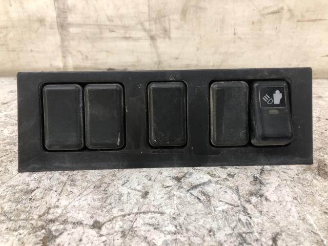 2003-2018 Volvo VNL SWITCH Dash Panel - Used
