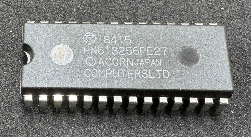 ACORN BBC MICRO REPLACEMENT IC - HN613256PE27 - UNB09 - US OS A1.0 & US BASIC 3