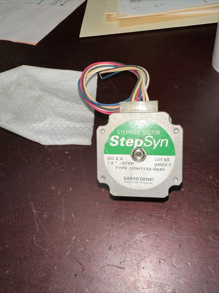 Sanyo Denki Stepping Motor Stepson Type 103h7123-0440