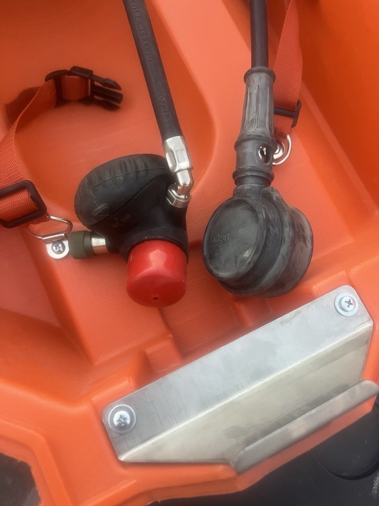 Drager SCBA Backframe and Mask