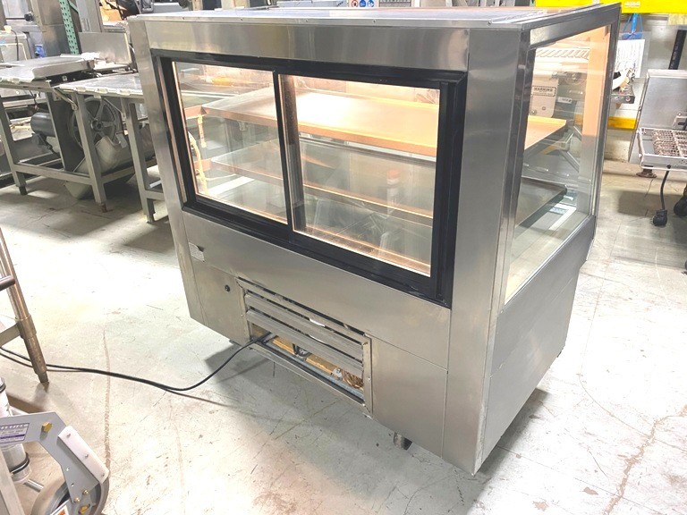 Display Bakery Case/ Cooltech CMPH-48CB Refrigerated Showcase/ 115V