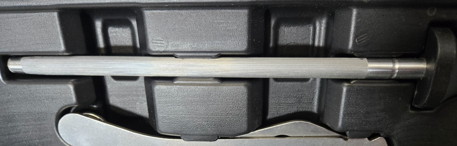 Mossy Oak Hunting Field Dressing Kit - 8 Steel Tools with Storage Case