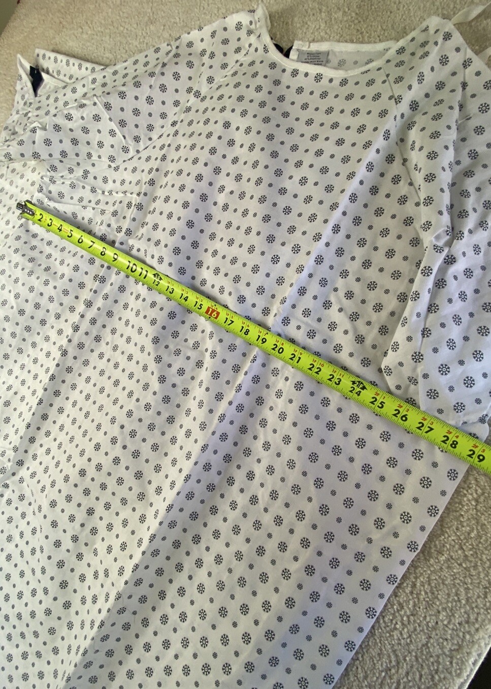 Magnus Care Hospital Patient Gowns SPA MEDICAL HOME CARE White NEW Lot of 4