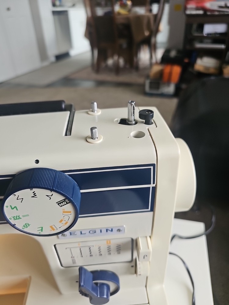 Elgin Sewing Machine Model 999F Deluxe ZigZag Tested Works