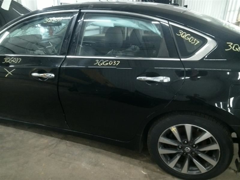 ALTIMA 2017 High Mounted Stop Light 104658355