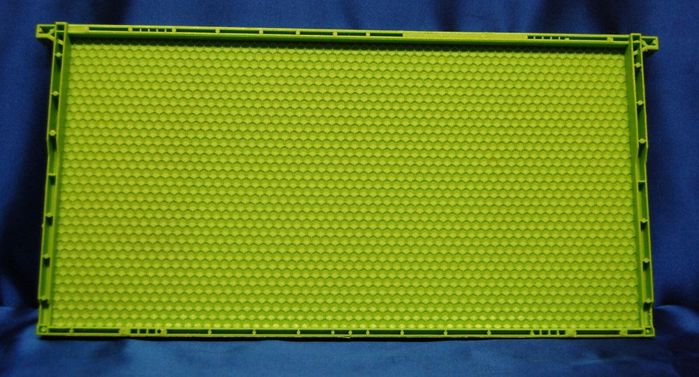 Bee Hive Medium Green Drone Frames Solid Plastic 9 1/8" Plastic NO INTERNATIONAL