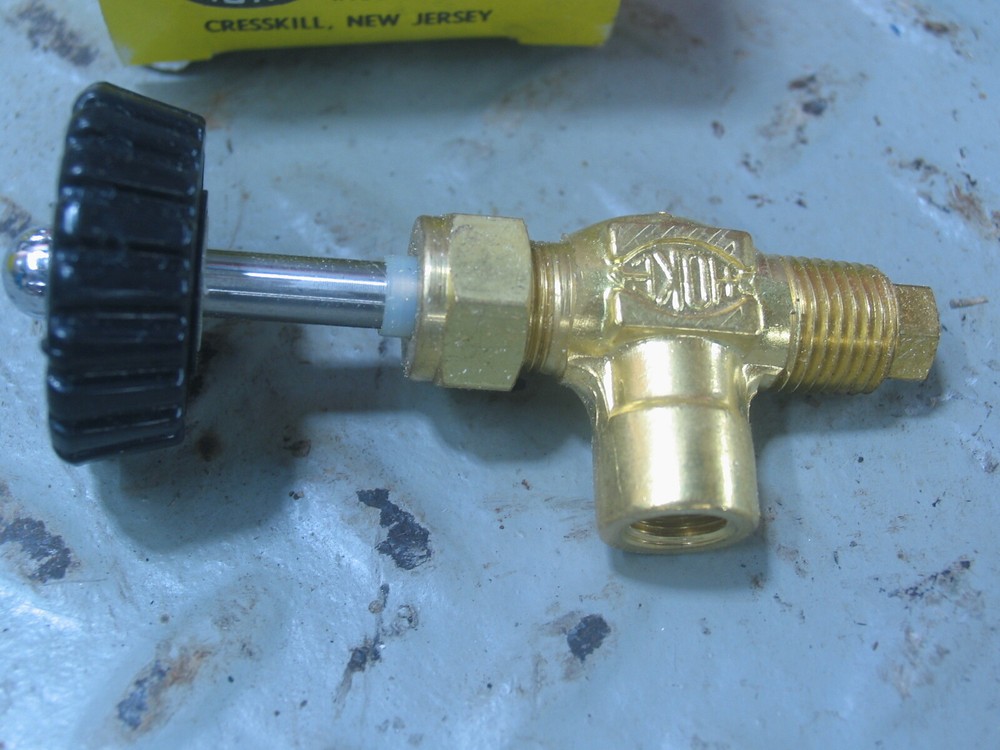One HOKE #43756 metering valve