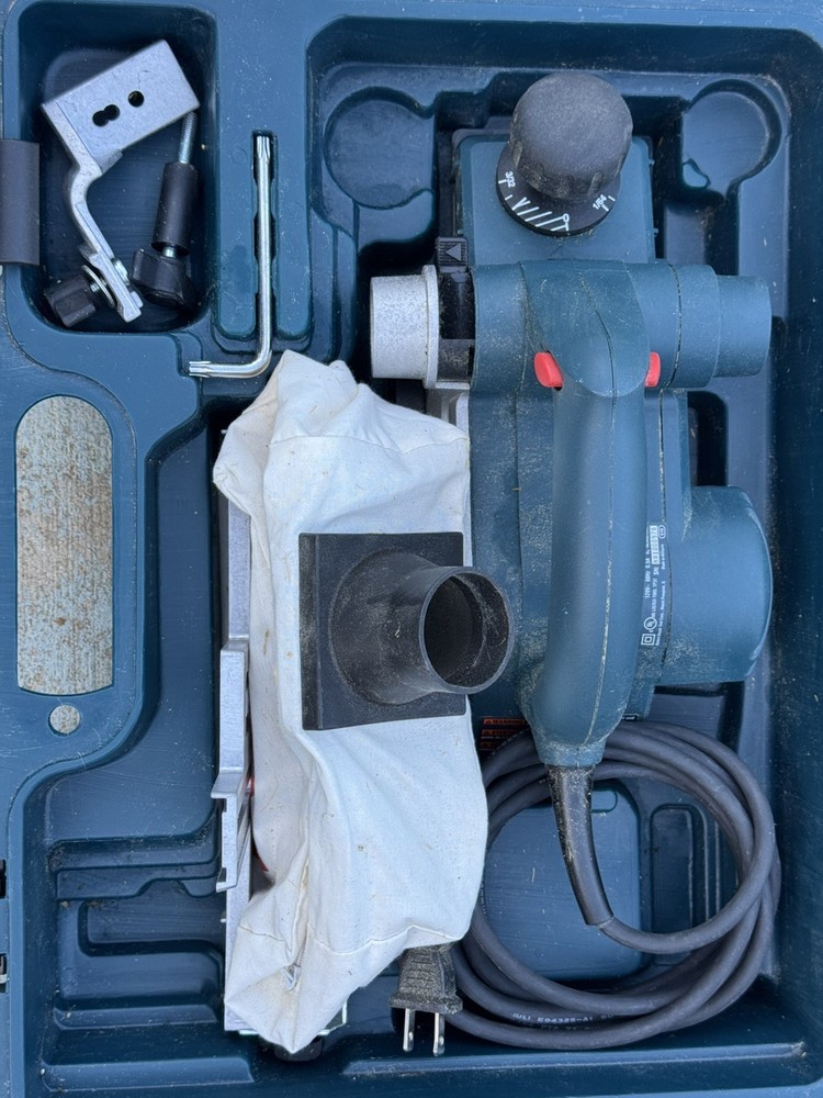 Bosch 1594 Handheld Planer *Great Condition* Used Lightly