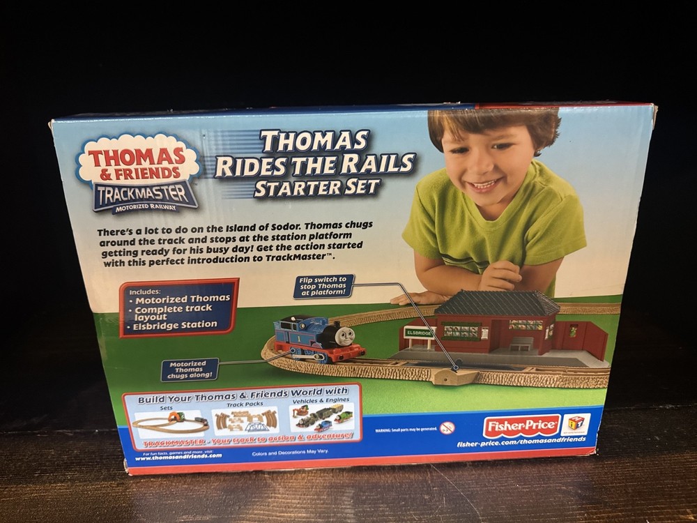 THOMAS RIDES THE RAILS Starter Set NIB