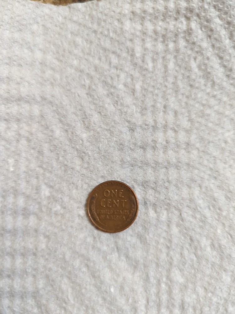 One Cent Wheat Penny,No Mint Mark,Date Is:1947