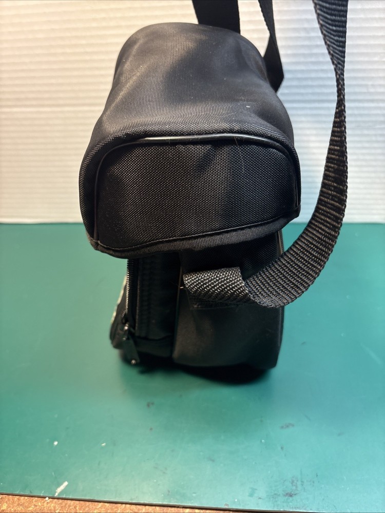 Case It CD Disc Black 7" Zippered Case Wallet Strap Pocket For CD Player