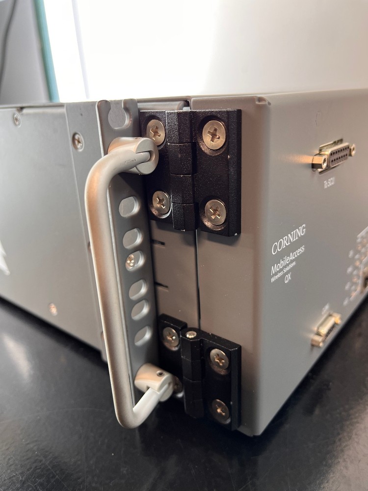 Corning MobileAccess Chassis 2000-QX-B-QC