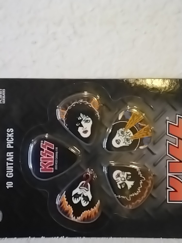 2010 Kiss Catalog 10 Guitar Pick Set Gene, Paul, Ace, Peter New