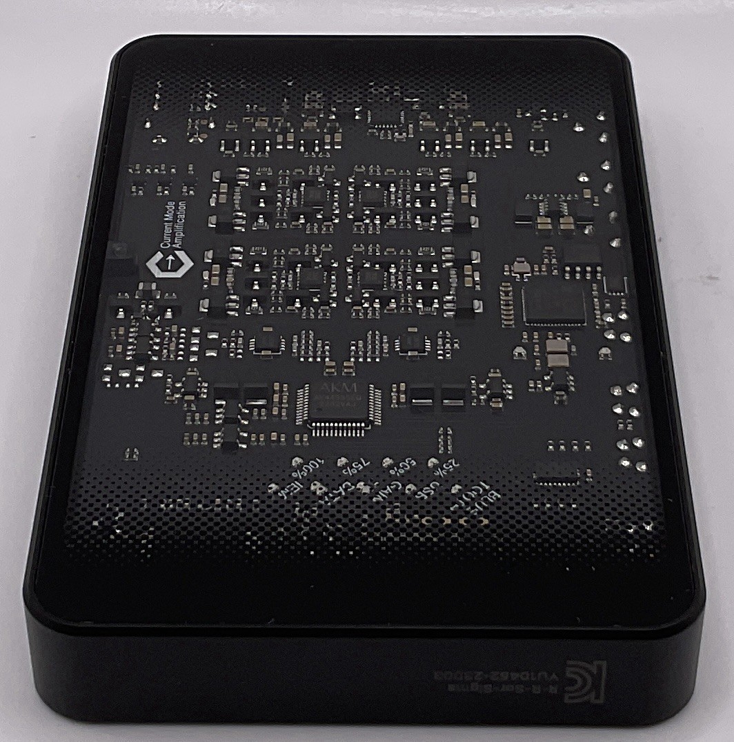 Questyle Sigma Portable DAC & Headphone Amplifier With Questyle Magnetic Case