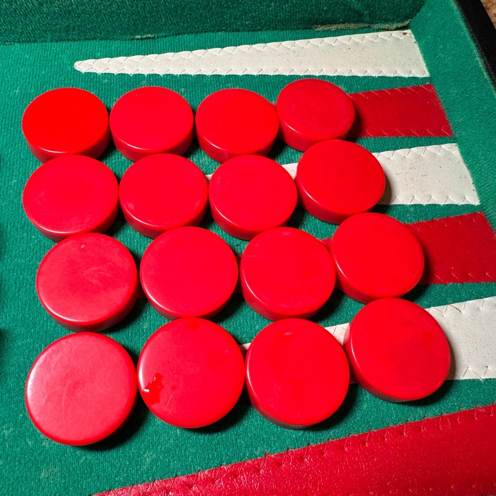 VTG Backgammon Set Bakelite 32 Red Cream Pieces