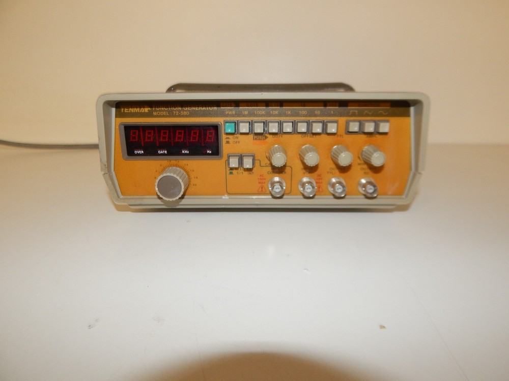 TENMA MODEL 72-380 Digital FUNCTION GENERATOR / FREQUENCY COUNTER  (IWJ42)