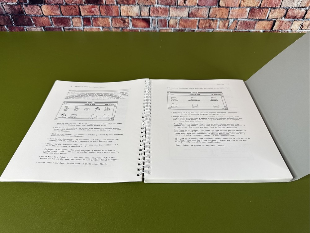 Vintage 1984 Apple Macintosh 6800 Development System User's Manual