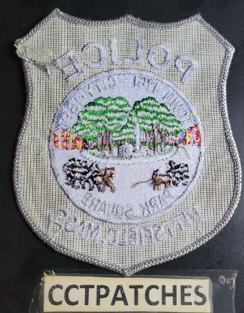PITTSFIELD, MASSACHUSETTS POLICE SHOULDER PATCH MA