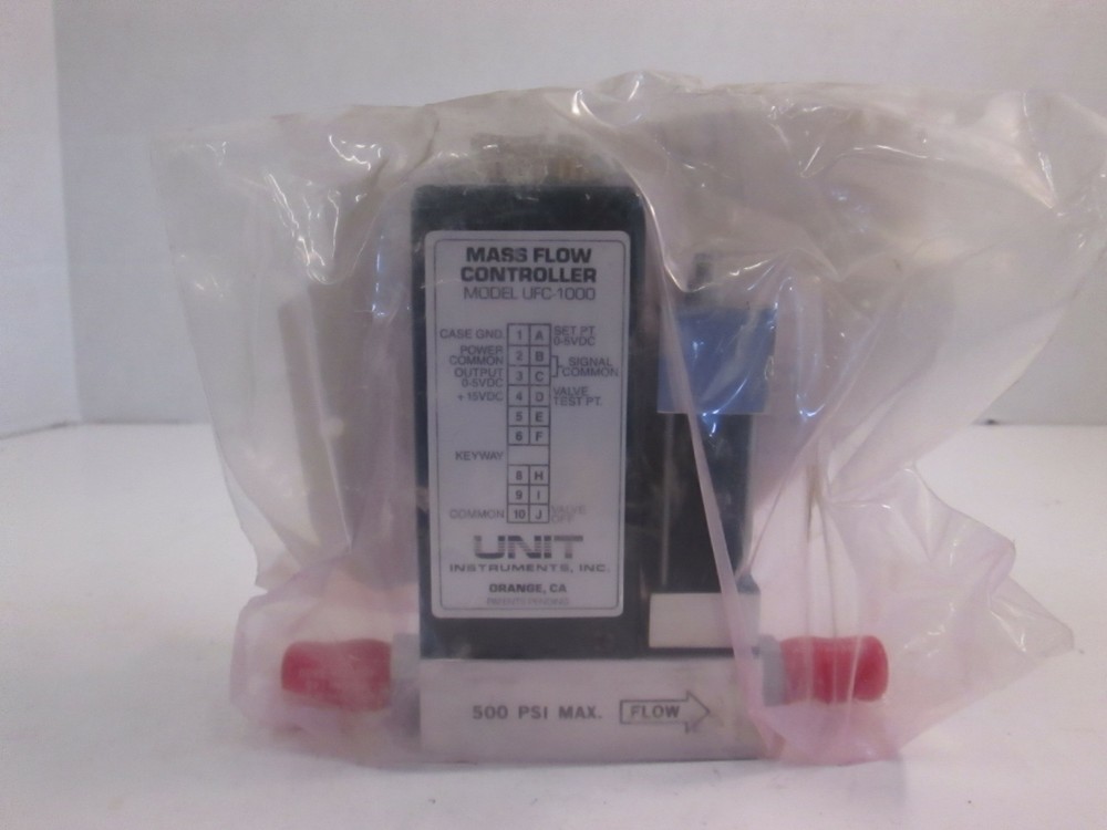 Unit UFC-1000 Mass Flow Controller MFC, SiH4, 100 SCCM